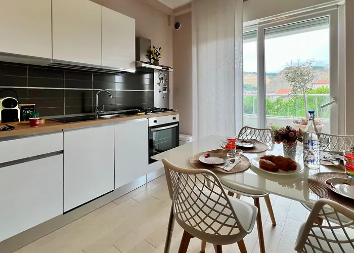 Апартаменты Roseto Marina Vista Monte Розето-дельи-Абруцци